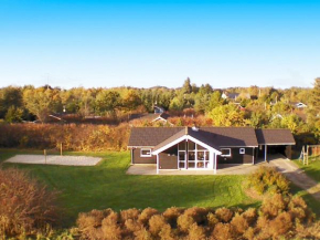 Four-Bedroom Holiday home in Oksbøl 3